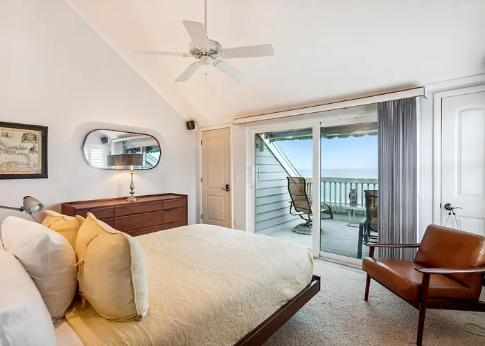 Pelican Pointe 3b *